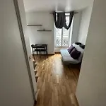 Champs Elysees Apartment 1C